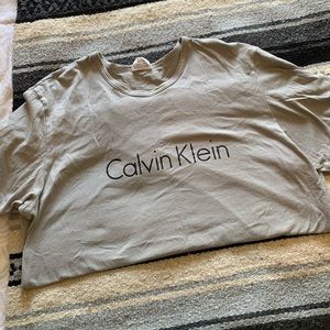 Calvin Klein Tshirt